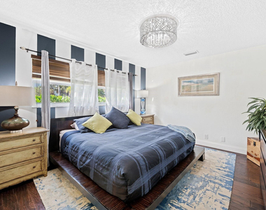 2200 Ne 36th Street - Photo Thumbnail 18