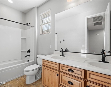 3734 E Matthew Drive - Photo Thumbnail 19