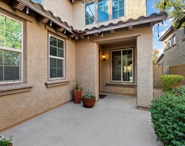 3734 E Matthew Drive - Photo Thumbnail 1