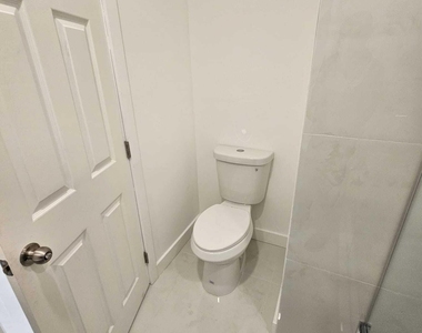 206 Ne 13th Street - Photo Thumbnail 2
