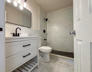 4165 Nw 114th Terrace - Photo Thumbnail 6