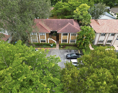 4165 Nw 114th Terrace - Photo Thumbnail 16