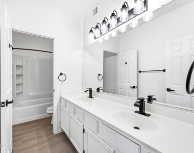 1540 E San Remo Avenue - Photo Thumbnail 25