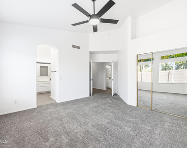 1540 E San Remo Avenue - Photo Thumbnail 15