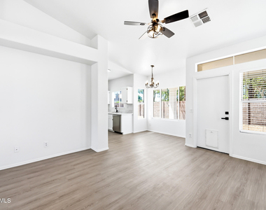 1540 E San Remo Avenue - Photo Thumbnail 7