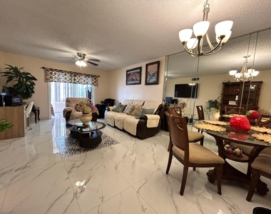 300 Ne 26th Avenue - Photo Thumbnail 5
