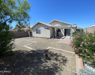 4941 E Colby Street - Photo Thumbnail 23