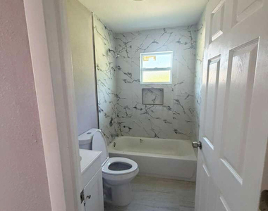 4250 29th Avenue - Photo Thumbnail 4