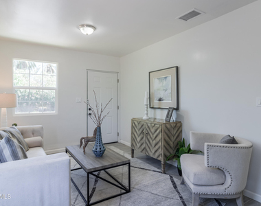 1649 E Oak Street - Photo Thumbnail 7