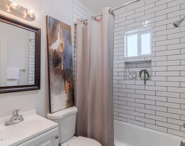 1649 E Oak Street - Photo Thumbnail 11