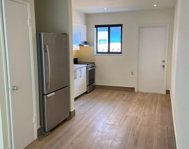 616 Ne 16th Avenue - Photo Thumbnail 6