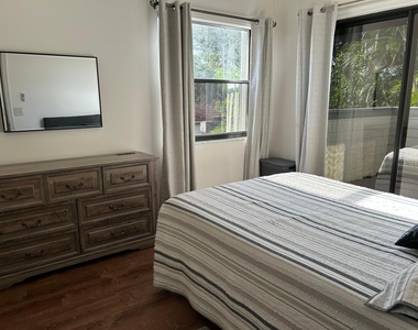 13383 Bedford Mews Court - Photo Thumbnail 8