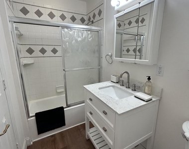 13383 Bedford Mews Court - Photo Thumbnail 4