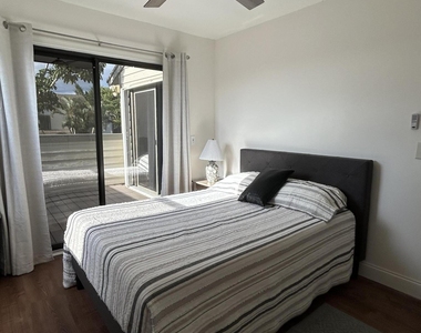 13383 Bedford Mews Court - Photo Thumbnail 7