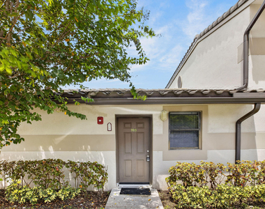 9919 Nob Hill Court - Photo Thumbnail 21