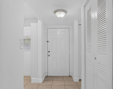 9919 Nob Hill Court - Photo Thumbnail 17