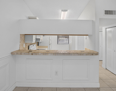 9919 Nob Hill Court - Photo Thumbnail 13