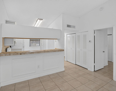 9919 Nob Hill Court - Photo Thumbnail 12