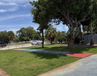 1001 S Federal Highway - Photo Thumbnail 8
