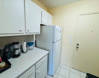 1851 Ne 62nd Street - Photo Thumbnail 7