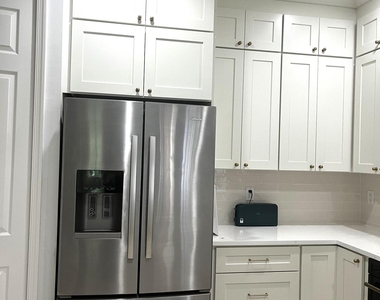 7015 Willow Pine Way - Photo Thumbnail 10