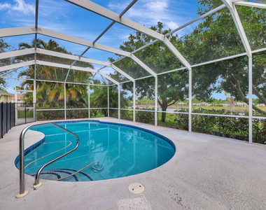 2704 Se Eagle Drive - Photo Thumbnail 40