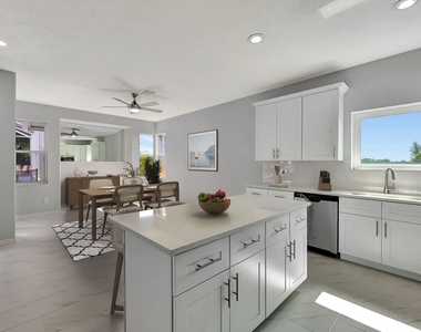 2704 Se Eagle Drive - Photo Thumbnail 6