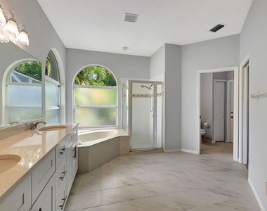 2704 Se Eagle Drive - Photo Thumbnail 34