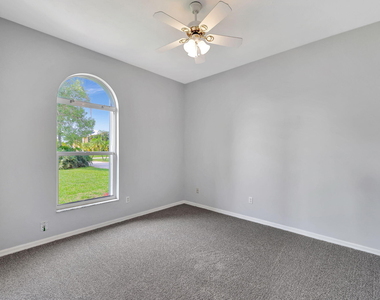 2704 Se Eagle Drive - Photo Thumbnail 27