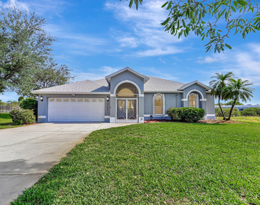 2704 Se Eagle Drive - Photo Thumbnail 8