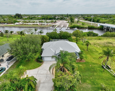 2704 Se Eagle Drive - Photo Thumbnail 53