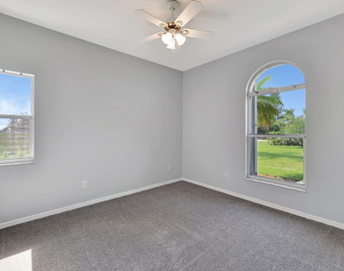 2704 Se Eagle Drive - Photo Thumbnail 25