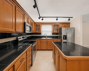 4528 Sw 54th Street - Photo Thumbnail 13