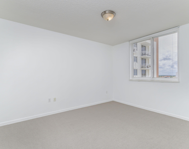 18800 Ne 29th Avenue - Photo Thumbnail 11