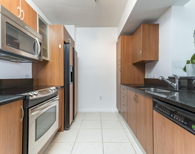 18800 Ne 29th Avenue - Photo Thumbnail 6