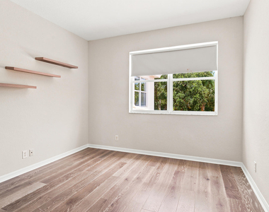 207 Isle Verde Way - Photo Thumbnail 52