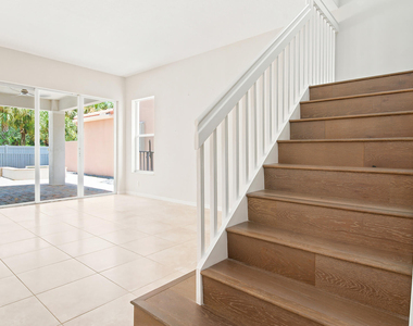 207 Isle Verde Way - Photo Thumbnail 37