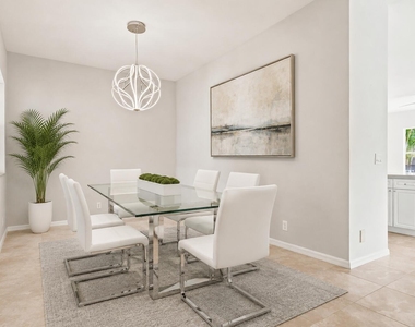 207 Isle Verde Way - Photo Thumbnail 13