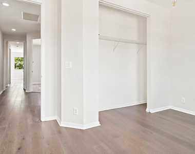 207 Isle Verde Way - Photo Thumbnail 50