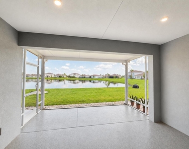 812 Persimmon Place - Photo Thumbnail 10