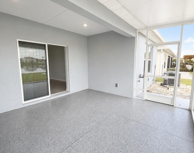 812 Persimmon Place - Photo Thumbnail 11