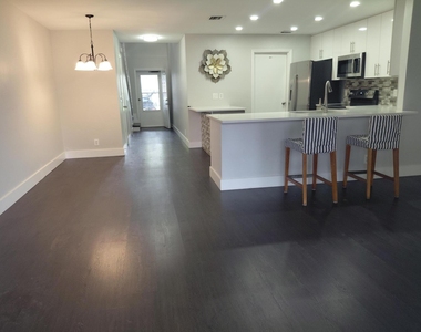 2147 Discovery Circle W - Photo Thumbnail 28