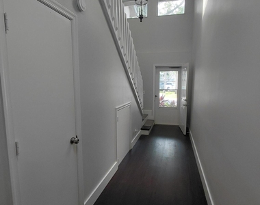 2147 Discovery Circle W - Photo Thumbnail 18