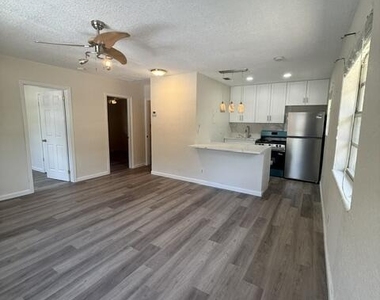 712 Sw 14th Avenue - Photo Thumbnail 6