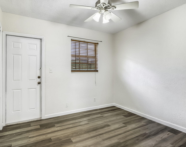 712 Sw 14th Avenue - Photo Thumbnail 15