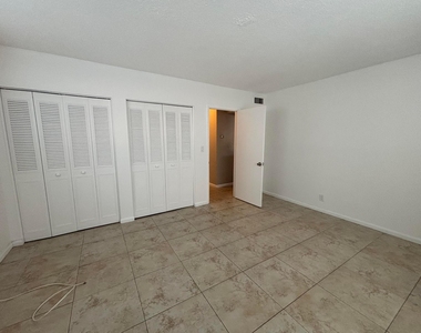 491 Nw 42nd Avenue - Photo Thumbnail 8
