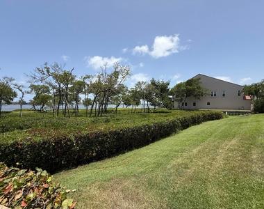 225 N Lakeshore Drive - Photo Thumbnail 68