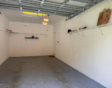 225 N Lakeshore Drive - Photo Thumbnail 50