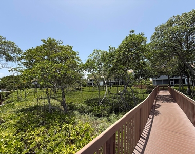 225 N Lakeshore Drive - Photo Thumbnail 80