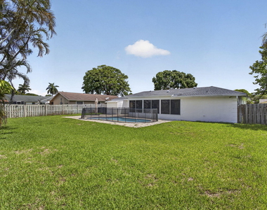 11760 Inverness Circle - Photo Thumbnail 22